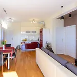 Apartment Maja Ii