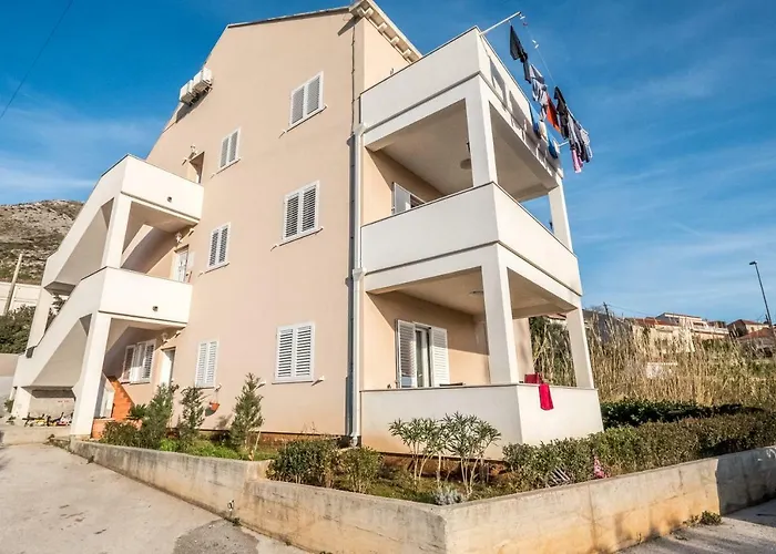 Maja Ii Apartment Cavtat